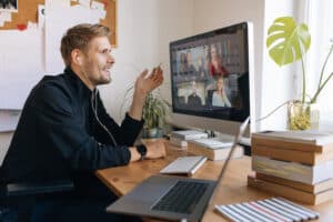 Home Office Ausstattung: Passende Laptops für die Arbeit von zu Hause